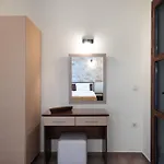 Asimenis شقة